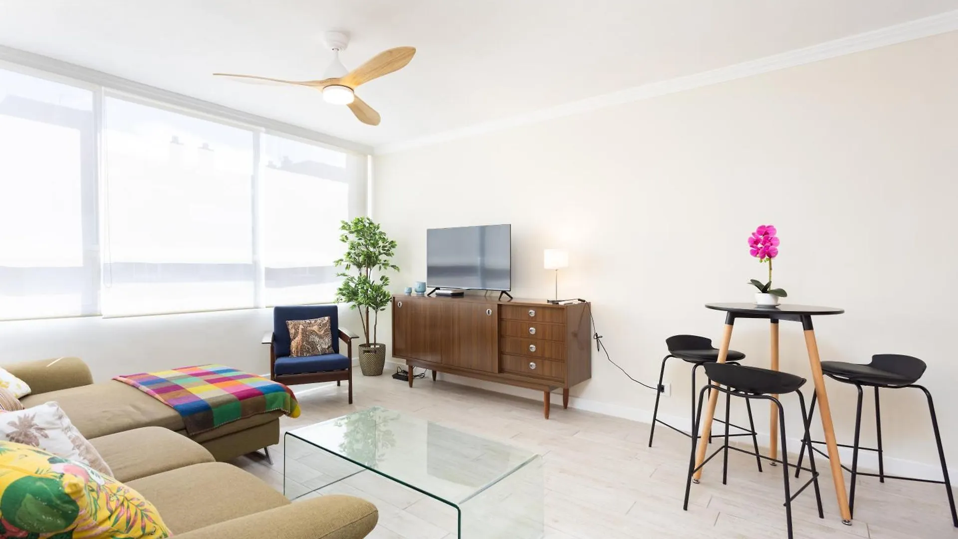Apartment Home2Book Bright Apt & Communal Pool Santa Cruz Spain